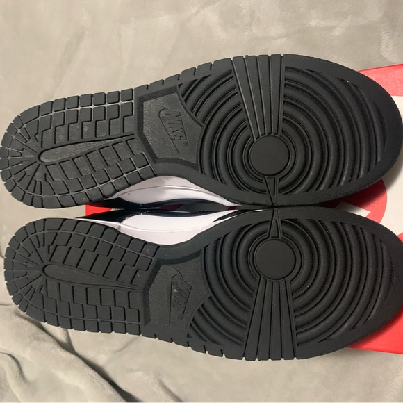 Panda dunks size 12 - Picture 3 of 5